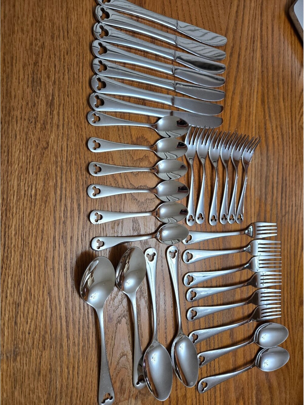 Disney Parks Mickey Mouse Icon 30 Piece Stainless Steel Silverware Set